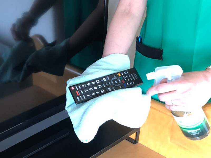テレビのリモコンの消毒